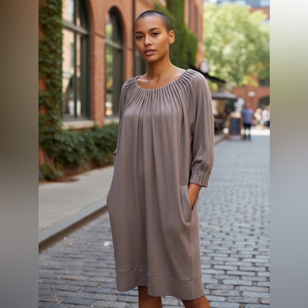 BCBGMaxAzria Elegant Pleated Dress Brown With Pockets Business Casual Size M
